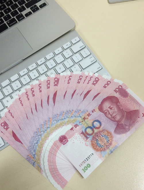 金融中的口红效应
