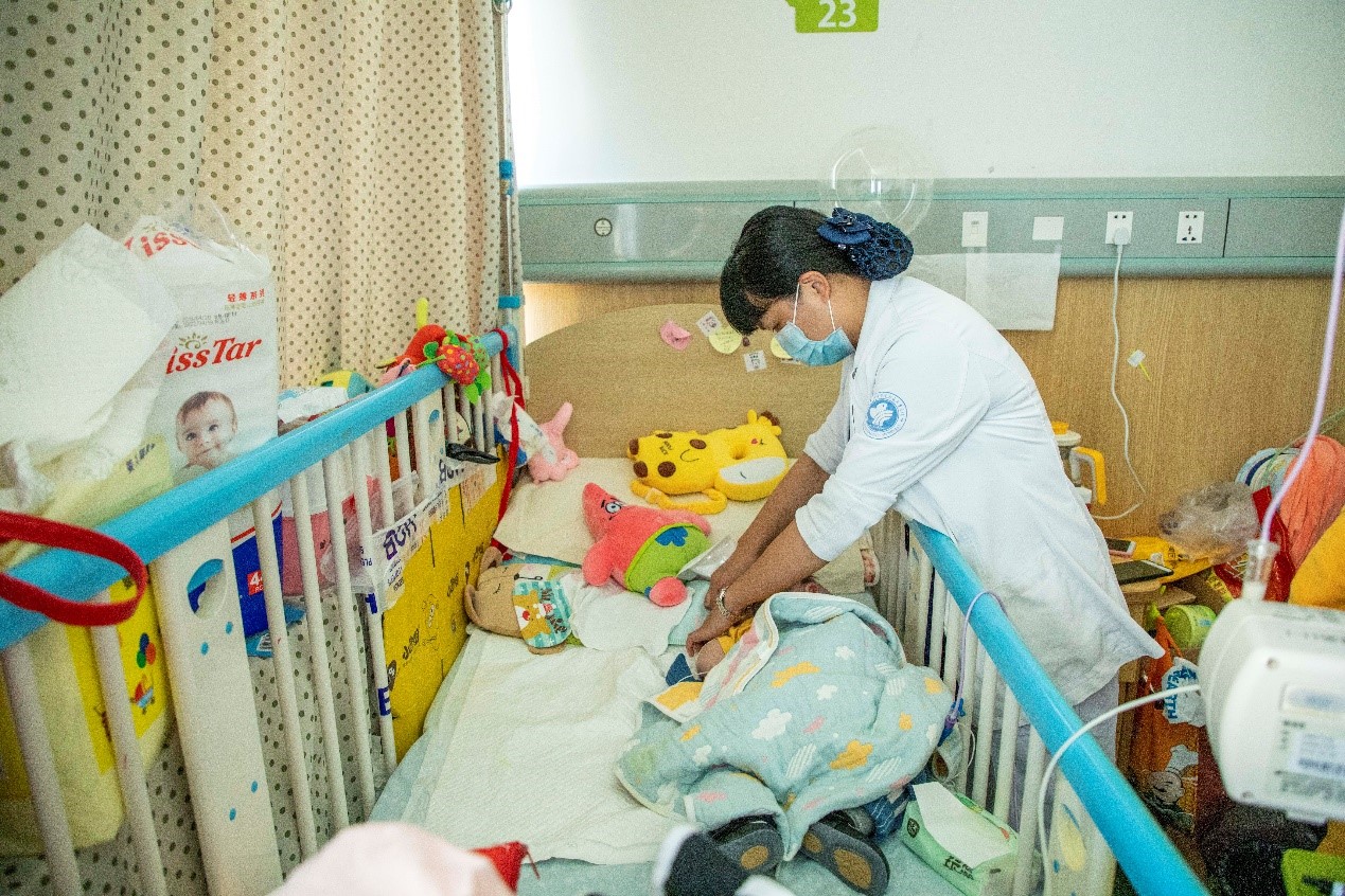 儿童医疗：爱佑晨星救助出生缺陷大病患儿