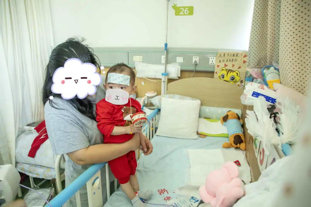 爱佑慈善基金会：让“天生不完美”的宝宝重新拥有一个完美的人生